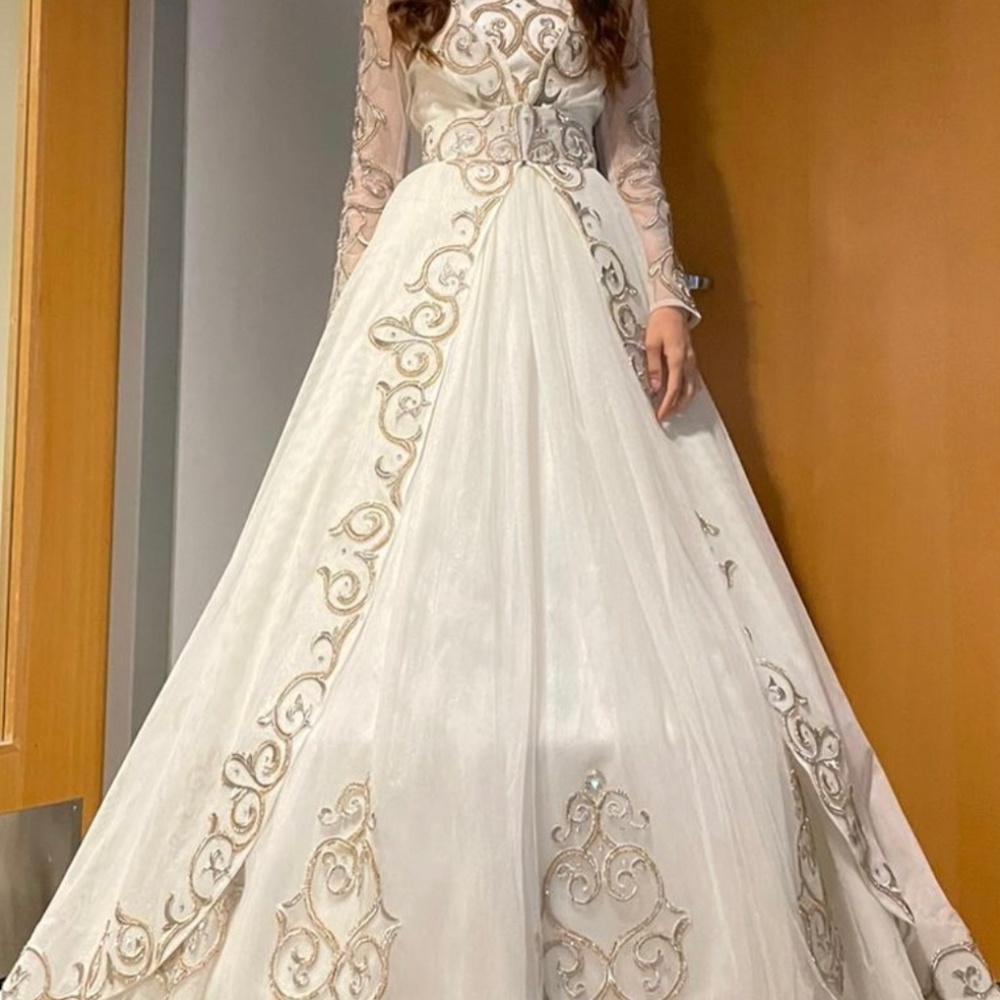 Wedding dress with handmade embroidery